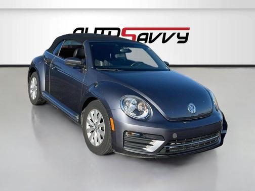 Platinum Gray Metallic 2019 Volkswagen Beetle 2.0T S