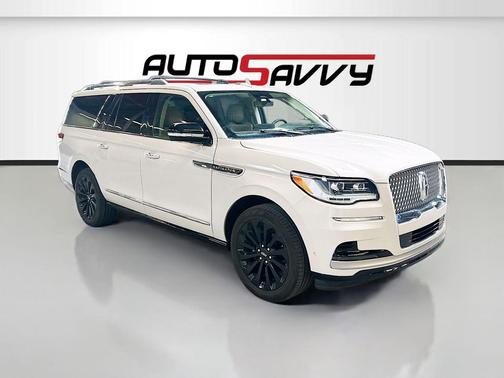 CERAMIC PEARL MET 3C 2024 Lincoln Navigator Reserve