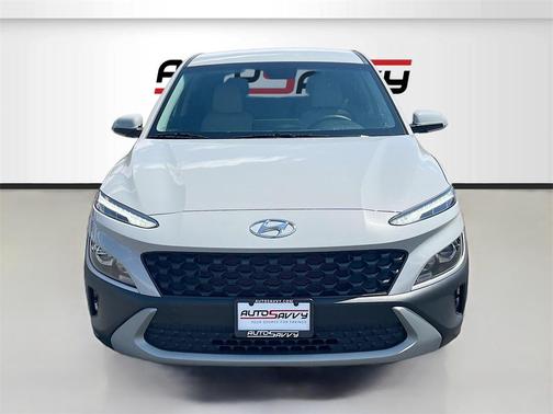 2023 Hyundai KONA SE