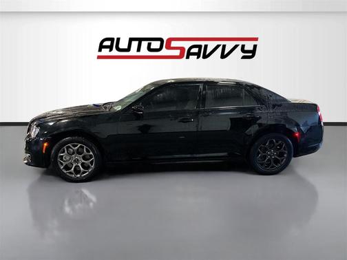 2023 Chrysler 300 Touring