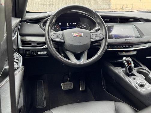 2020 Cadillac XT4 Sport