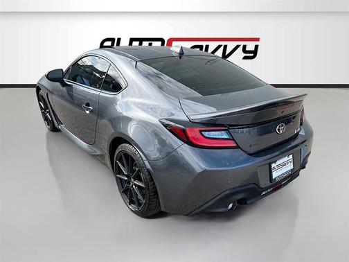 2025 Toyota GR86 Premium