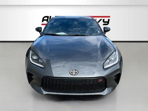 2025 Toyota GR86 Premium