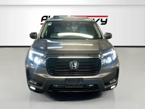 Gray 2023 Honda Ridgeline RTL-E