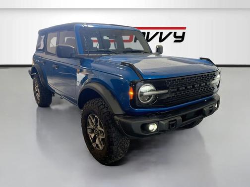 Velocity Blue Metallic 2024 Ford Bronco Badlands