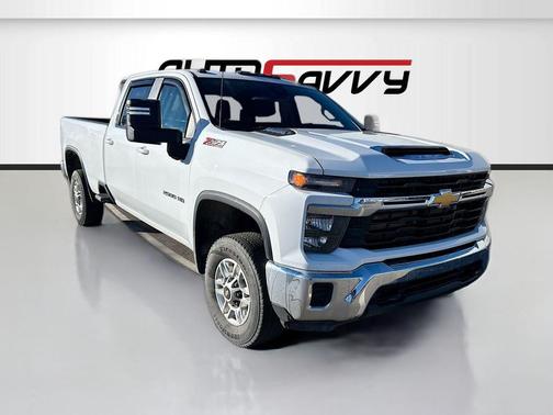 Summit White 2024 Chevrolet Silverado 2500 LT