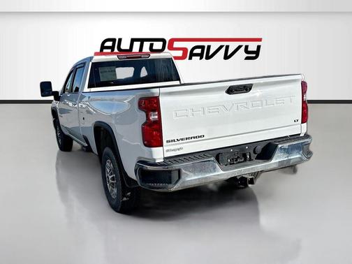 Summit White 2024 Chevrolet Silverado 2500 LT