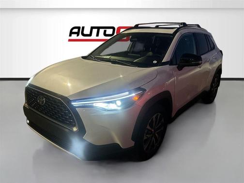 2025 Toyota Corolla Cross XLE
