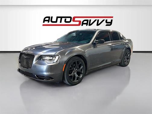 2020 Chrysler 300 Touring