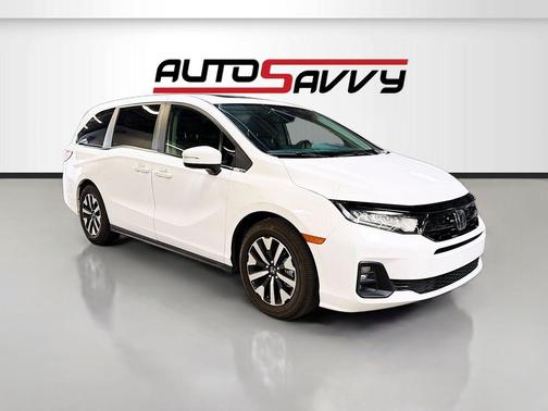 Platinum White Pearl 2025 Honda Odyssey EX-L