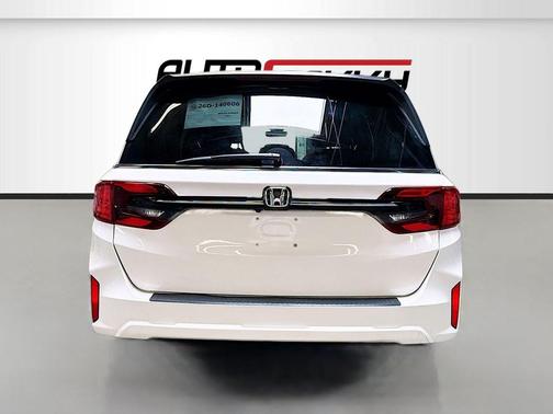 Platinum White Pearl 2025 Honda Odyssey EX-L