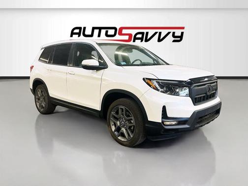 Platinum White Pearl 2023 Honda Passport AWD EX-L
