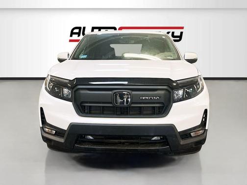 Platinum White Pearl 2023 Honda Passport AWD EX-L