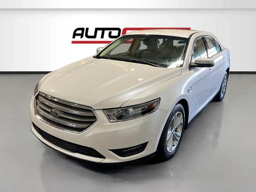 2018 Ford Taurus SEL