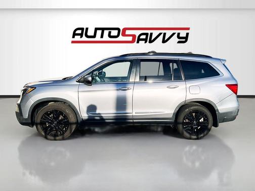 Lunar Silver Metallic 2021 Honda Pilot 2WD Special Edition
