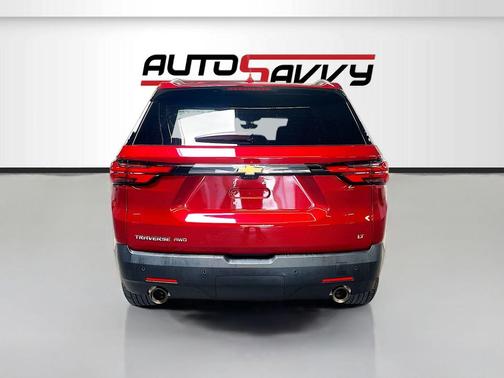 Radiant Red Tintcoat 2023 Chevrolet Traverse LT Cloth