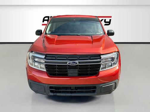 HOT PEPPER RED TC METALLIC 2024 Ford Maverick Lariat