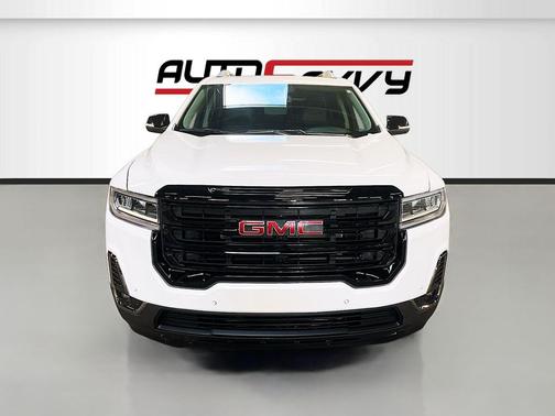 2023 GMC Acadia AWD AT4