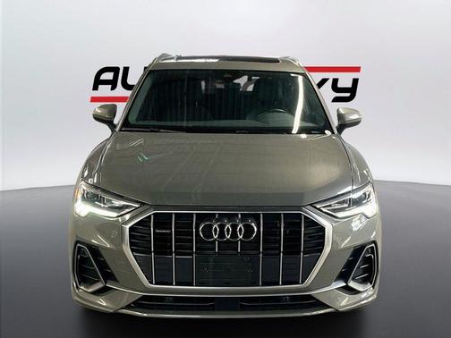 Green 2025 Audi Q3 Premium 45 TFSI S line quattro Tiptronic