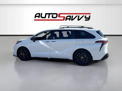 Ice Cap 2025 Toyota Sienna XSE 7 Passenger