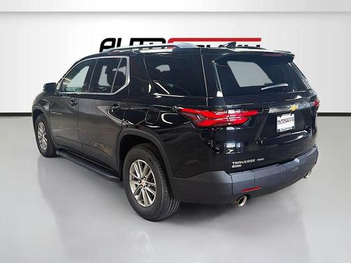 2024 Chevrolet Traverse LT Cloth