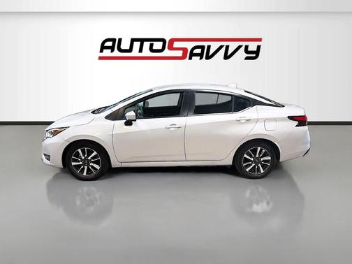 Brilliant Silver Metallic 2025 Nissan Versa 1.6 SV