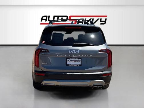 Everlasting Silver 2022 Kia Telluride EX