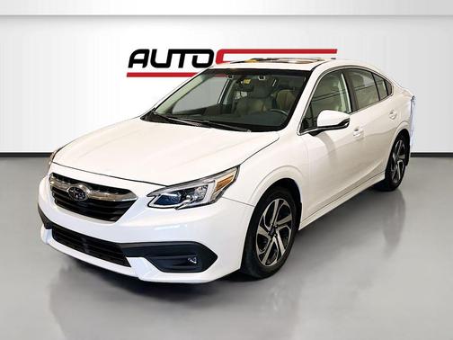 Crystal White Pearl 2022 Subaru Legacy Limited