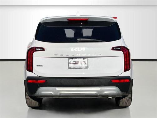 2022 Kia Telluride LX