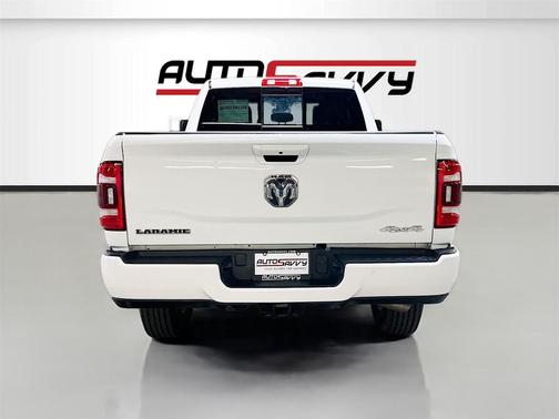 2024 RAM 2500 Laramie Crew Cab 4x4 6'4' Box