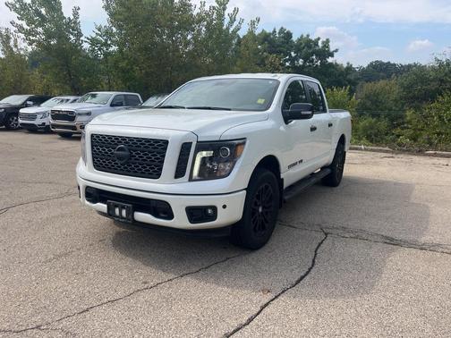 2018 Nissan Titan SL