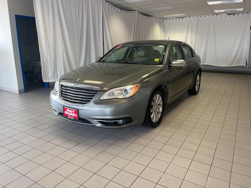 2013 Chrysler 200 Limited
