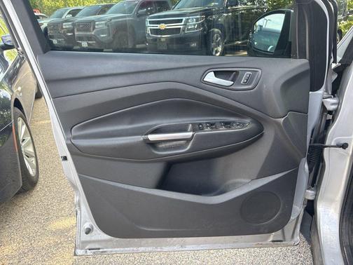 Ingot Silver 2016 Ford Escape SE