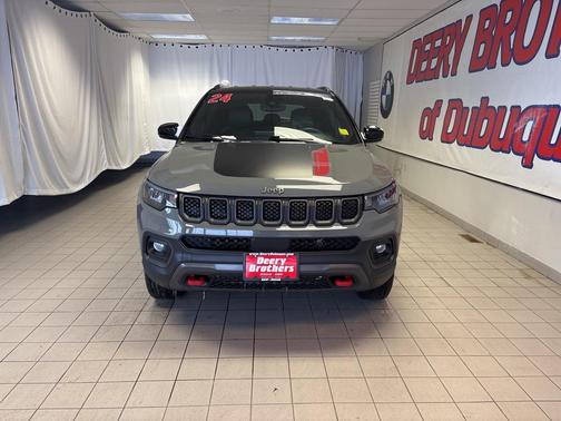 2024 Jeep Compass Trailhawk