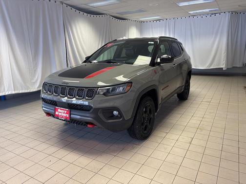 2024 Jeep Compass Trailhawk