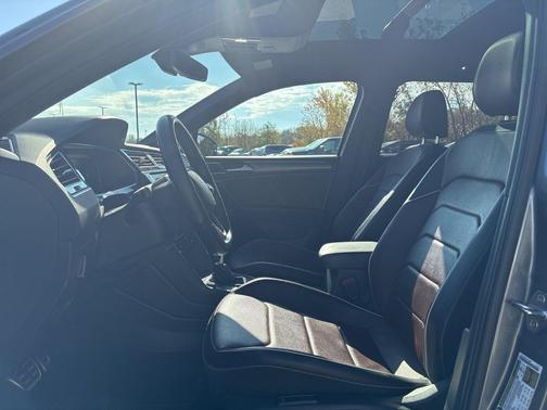 2022 Volkswagen Tiguan 2.0T SEL R-Line 4MOTION