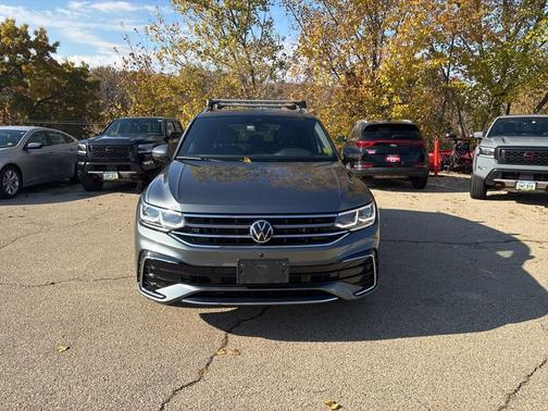 2022 Volkswagen Tiguan 2.0T SEL R-Line 4MOTION