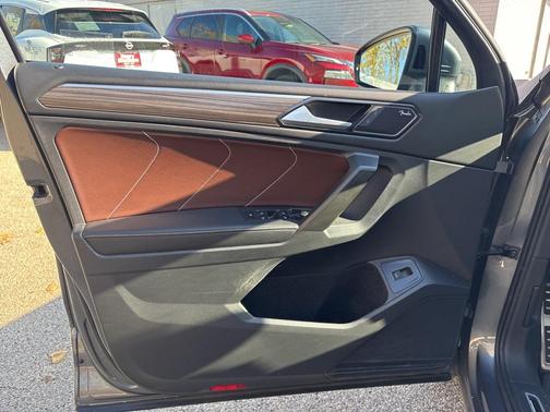 2022 Volkswagen Tiguan 2.0T SEL R-Line 4MOTION