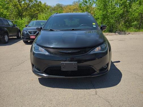 2020 Chrysler Pacifica L