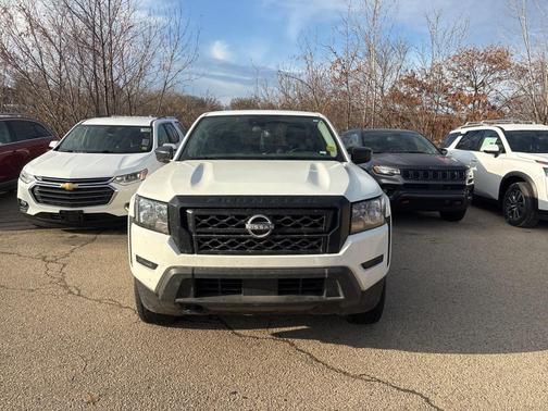 2024 Nissan Frontier S