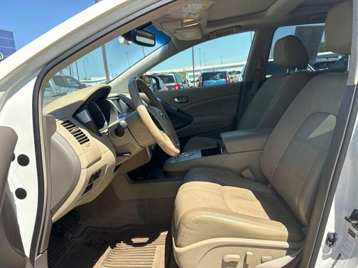 Pearl White 2012 Nissan Murano SL