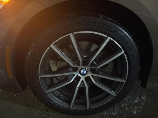 2019 BMW 330 i xDrive