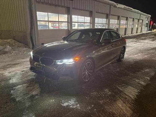 2019 BMW 330 i xDrive