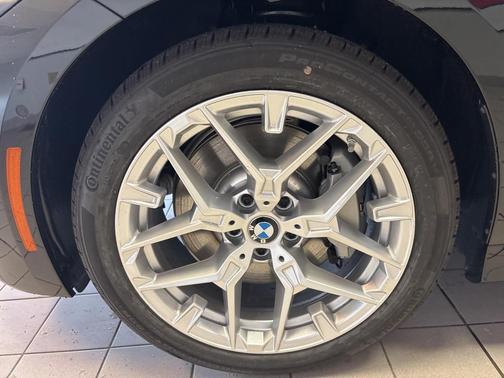 2026 BMW 330 i xDrive