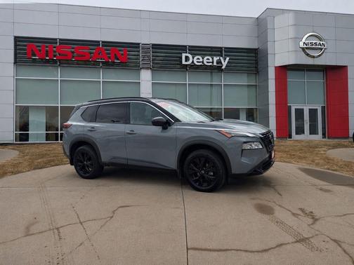 Boulder Gray Pearl/Super Black 2023 Nissan Rogue SV
