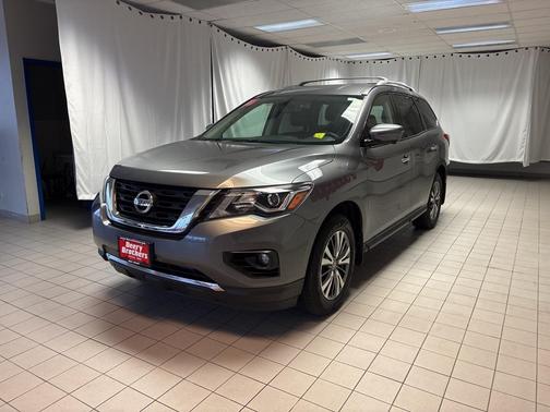 2018 Nissan Pathfinder SL