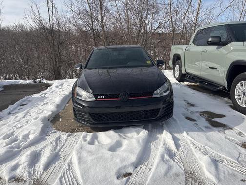 2017 Volkswagen Golf GTI 2.0T S 4-Door