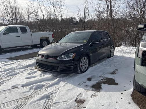 2017 Volkswagen Golf GTI 2.0T S 4-Door