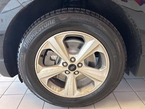 2023 Ford Edge SE