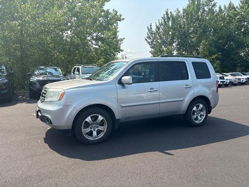 Alabaster Silver Metallic 2013 Honda Pilot EX-L